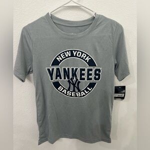 Genuine Merchandise Gray Yankees Kids Tee